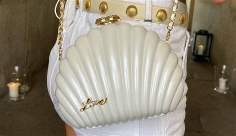 borsa chanel conchiglia costo|Chanel borse italia.